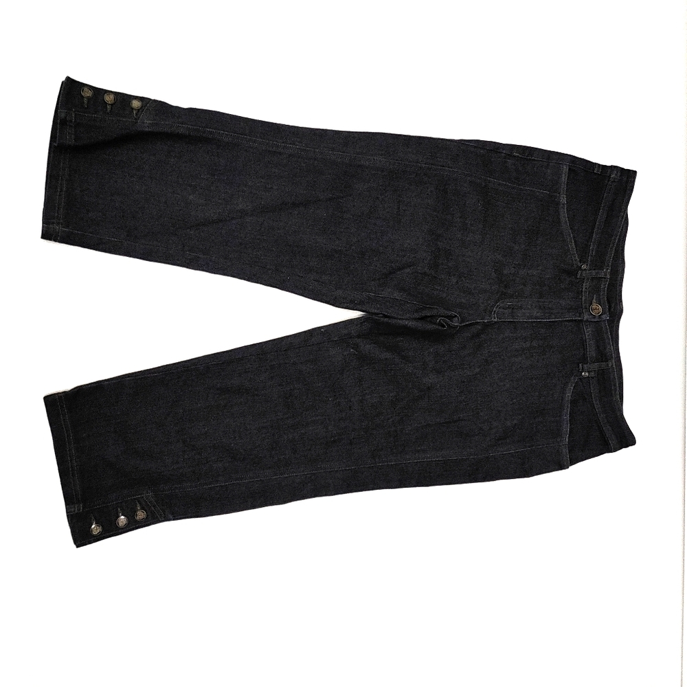 TCM Denim Capri Black Size 14/16